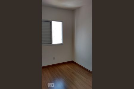 Quarto  de apartamento para alugar com 3 quartos, 75m² em Umuarama, Osasco