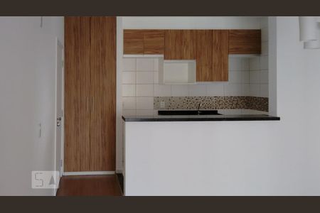 Sala de apartamento para alugar com 3 quartos, 75m² em Umuarama, Osasco