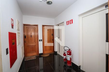 Apartamento à venda com 79m², 2 quartos e 2 vagasHall Social