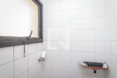 Apartamento à venda com 79m², 2 quartos e 2 vagasBanheiro de Serviço