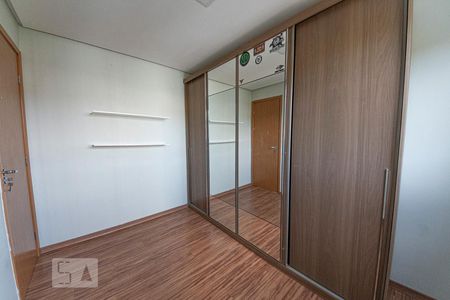 Dormitório de apartamento à venda com 2 quartos, 43m² em Operário, Novo Hamburgo