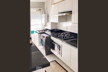 Cozinha  de apartamento à venda com 3 quartos, 65m² em Protásio Alves, Porto Alegre