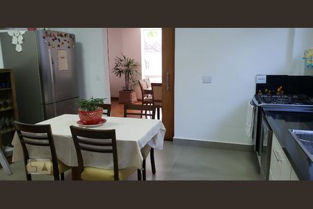 Apartamento à venda com 200m², 3 quartos e 1 vagaCozinha