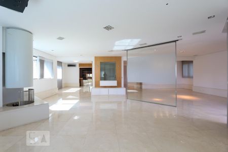 Apartamento para alugar com 360m², 4 quartos e 4 vagas Apartamento para alugar com 360m², 4 quartos e 4 vagasSala