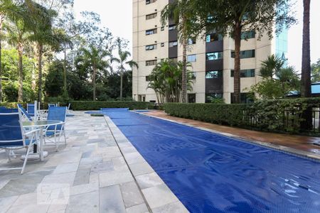 Apartamento para alugar com 360m², 4 quartos e 4 vagas Apartamento para alugar com 360m², 4 quartos e 4 vagasPiscina
