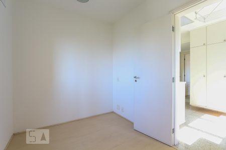 Apartamento para alugar com 360m², 4 quartos e 4 vagas Apartamento para alugar com 360m², 4 quartos e 4 vagasQuarto de serviço