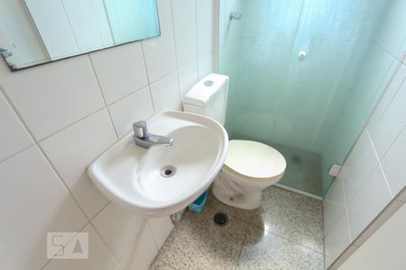 Apartamento para alugar com 360m², 4 quartos e 4 vagas Apartamento para alugar com 360m², 4 quartos e 4 vagasBanheiro de serviço