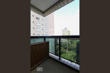 Apartamento para alugar com 360m², 4 quartos e 4 vagas Apartamento para alugar com 360m², 4 quartos e 4 vagasVaranda da suíte 1