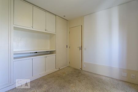 Apartamento para alugar com 360m², 4 quartos e 4 vagas Apartamento para alugar com 360m², 4 quartos e 4 vagasSuíte 4
