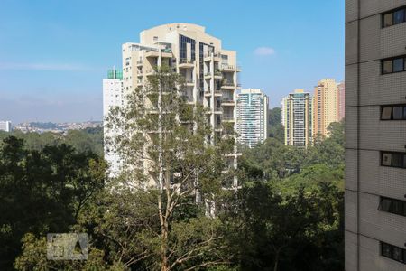 Apartamento para alugar com 360m², 4 quartos e 4 vagas Apartamento para alugar com 360m², 4 quartos e 4 vagasVista da suíte 3