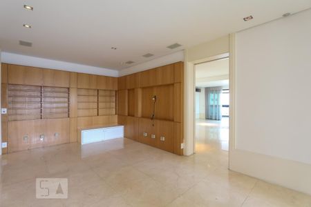 Apartamento para alugar com 360m², 4 quartos e 4 vagas Apartamento para alugar com 360m², 4 quartos e 4 vagasSala de tv