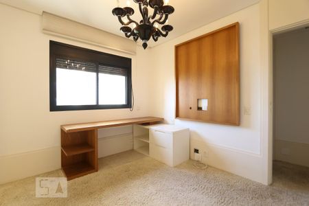 Apartamento para alugar com 360m², 4 quartos e 4 vagas Apartamento para alugar com 360m², 4 quartos e 4 vagasSuíte 2