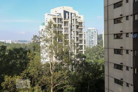 Apartamento para alugar com 360m², 4 quartos e 4 vagas Apartamento para alugar com 360m², 4 quartos e 4 vagasVista da suíte 4