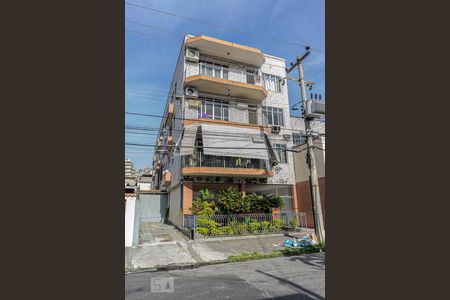 Apartamento à venda com 80m², 2 quartos e 1 vagaFachada