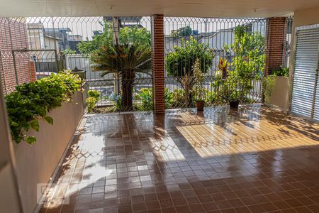 Apartamento à venda com 80m², 2 quartos e 1 vagaÁrea comum