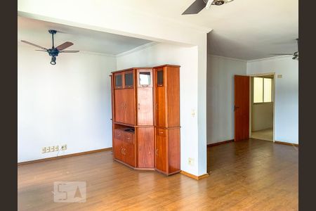 Sala de apartamento para alugar com 2 quartos, 115m² em Cambuí, Campinas