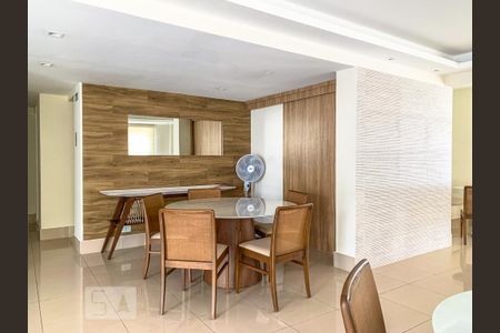 Apartamento para alugar com 115m², 2 quartos e 1 vagaÁrea comum - Salão de festas