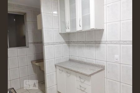 Cozinha de apartamento para alugar com 3 quartos, 72m² em Jardim Ibitirama, São Paulo