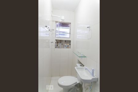 Banheiro de casa para alugar com 1 quarto, 18m² em Sacomã, São Paulo