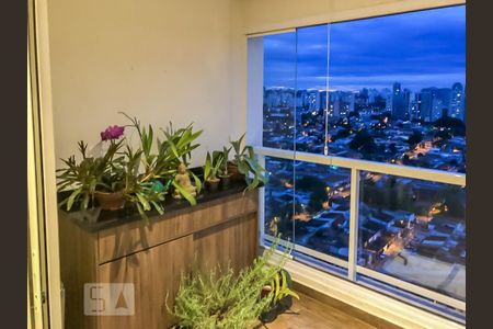 Apartamento à venda com 70m², 1 quarto e 2 vagas Apartamento à venda com 70m², 1 quarto e 2 vagasVaranda