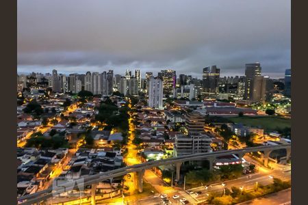 Apartamento à venda com 70m², 1 quarto e 2 vagas Apartamento à venda com 70m², 1 quarto e 2 vagasVista