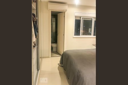 Apartamento à venda com 70m², 1 quarto e 2 vagas Apartamento à venda com 70m², 1 quarto e 2 vagasSuíte