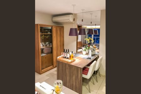 Apartamento à venda com 70m², 1 quarto e 2 vagas Apartamento à venda com 70m², 1 quarto e 2 vagasSala