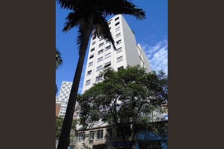 Apartamento à venda com 70m², 1 quarto e sem vagaFachada