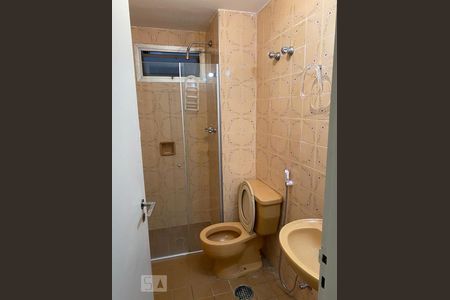 Banheiro de apartamento para alugar com 1 quarto, 45m² em Bela Vista, São Paulo