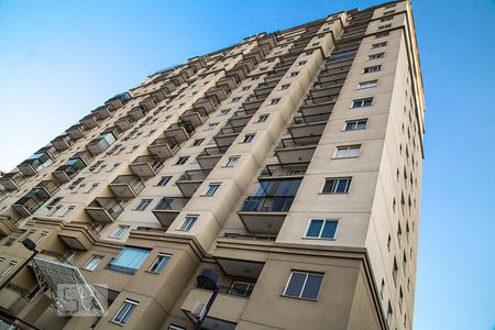 Apartamento à venda com 40m², 1 quarto e 1 vaga Apartamento à venda com 40m², 1 quarto e 1 vagaFachada