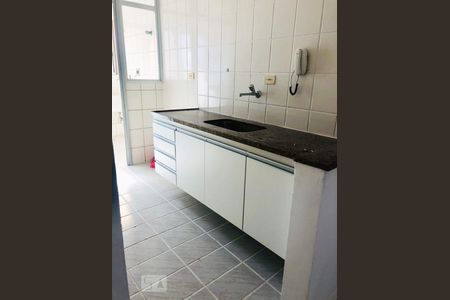 Apartamento à venda com 70m², 3 quartos e 2 vagasCozinha