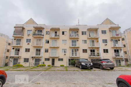 Apartamento à venda com 60m², 2 quartos e 1 vagaFachada