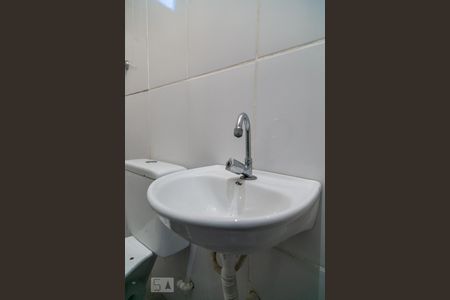 Banheiro - Torneira de kitnet/studio para alugar com 1 quarto, 18m² em Pompéia, Belo Horizonte