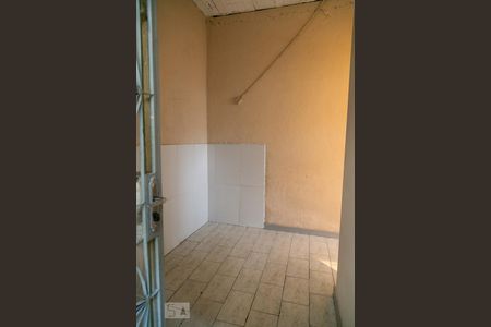 Cozinha de kitnet/studio para alugar com 1 quarto, 18m² em Pompéia, Belo Horizonte