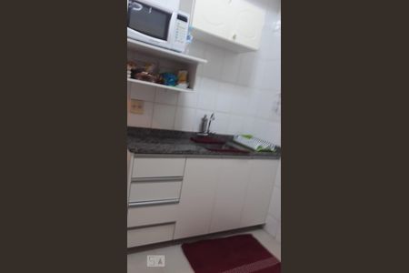Cozinha de apartamento para alugar com 3 quartos, 102m² em Estoril, Belo Horizonte