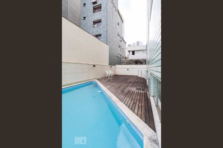Apartamento para alugar com 30m², 1 quarto e 1 vagaÁrea comum - Piscina