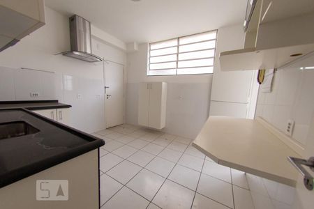 Apartamento para alugar com 120m², 4 quartos e 1 vaga Apartamento para alugar com 120m², 4 quartos e 1 vagaCozinha