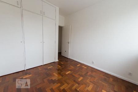 Apartamento para alugar com 120m², 4 quartos e 1 vaga Apartamento para alugar com 120m², 4 quartos e 1 vagaQuarto 2