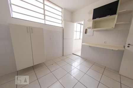 Apartamento para alugar com 120m², 4 quartos e 1 vaga Apartamento para alugar com 120m², 4 quartos e 1 vagaCozinha