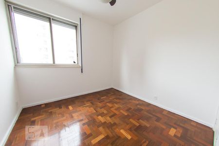 Apartamento para alugar com 120m², 4 quartos e 1 vaga Apartamento para alugar com 120m², 4 quartos e 1 vagaQuarto 2