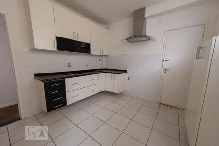 Apartamento para alugar com 120m², 4 quartos e 1 vaga Apartamento para alugar com 120m², 4 quartos e 1 vagaCozinha
