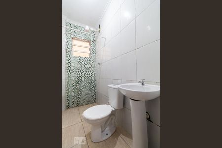 Casa à venda com 350m², 8 quartos e 4 vagasBanheiro do quarto 2