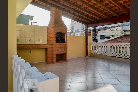 Casa à venda com 100m², 2 quartos e 2 vagas Casa à venda com 100m², 2 quartos e 2 vagasChurrasqueira