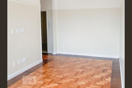 Sala/Quarto de kitnet/studio para alugar com 1 quarto, 28m² em Glória, Rio de Janeiro