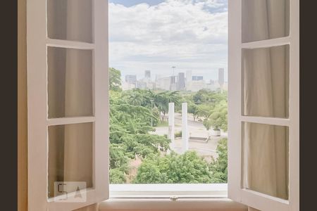 Sala/Quarto de kitnet/studio para alugar com 1 quarto, 28m² em Glória, Rio de Janeiro