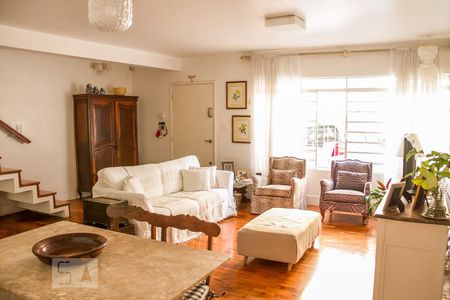 Sala de casa para alugar com 3 quartos, 146m² em Jardim das Acácias, São Paulo