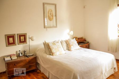 Suíte de casa para alugar com 3 quartos, 146m² em Jardim das Acácias, São Paulo