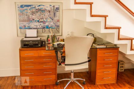 Sala de casa para alugar com 3 quartos, 146m² em Jardim das Acácias, São Paulo