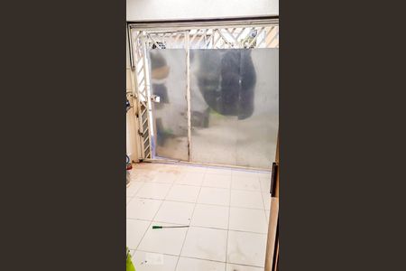 Casa para alugar com 70m², 1 quarto e 1 vaga