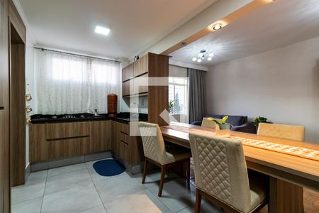 Apartamento para alugar com 83m², 2 quartos e sem vagaCozinha